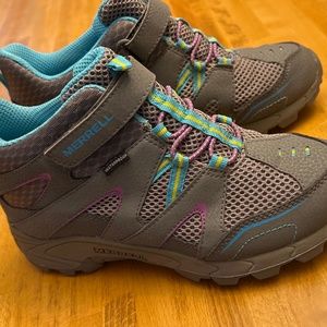 Kids size 3 Merrill waterproof hikers